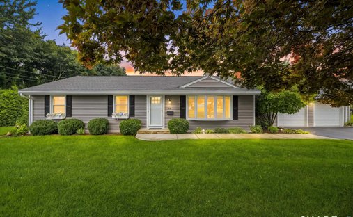 House in Trumbull, Connecticut, United States 1