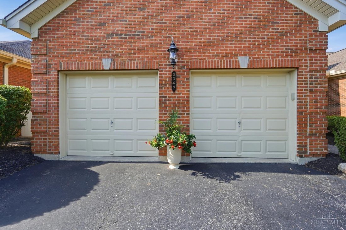 Condo in Liberty Twp, Ohio, United States 2 - 18903493