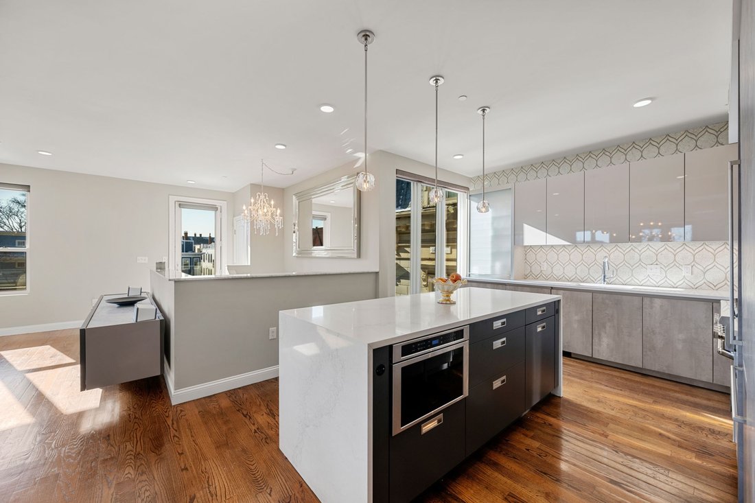 Condo in Boston, Massachusetts, United States 1 - 18903718
