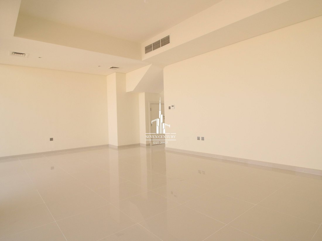 Villa in Damac Hills 2, Dubai, United Arab Emirates 5 - 18903664