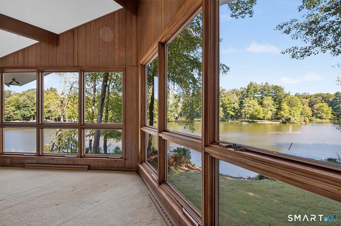 House in Trumbull, Connecticut, United States 4 - 18903516