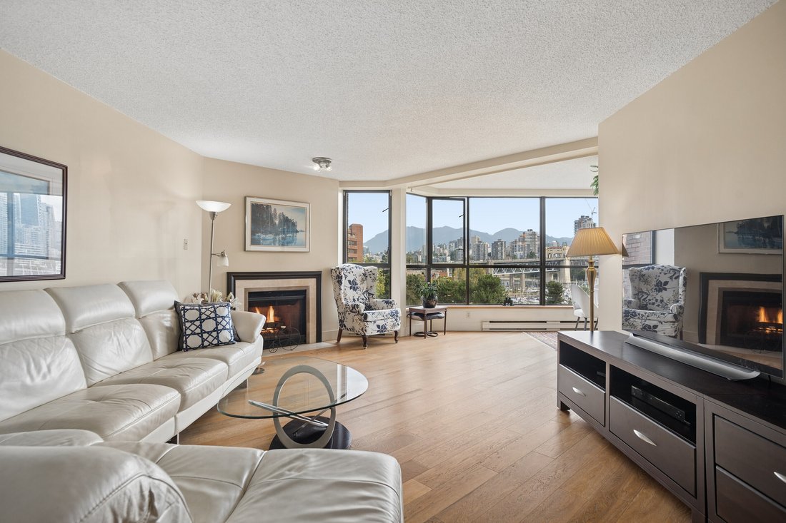 Condominio en Vancouver, Columbia Británica, Canadá 1 - 18903675