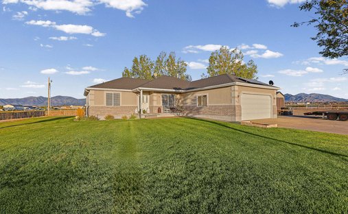 House in Grantsville, Utah, United States 1