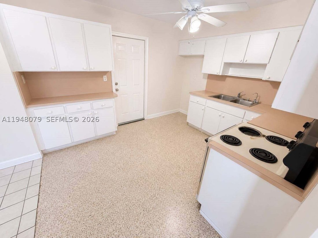 House in Miami, Florida, United States 3 - 18132937