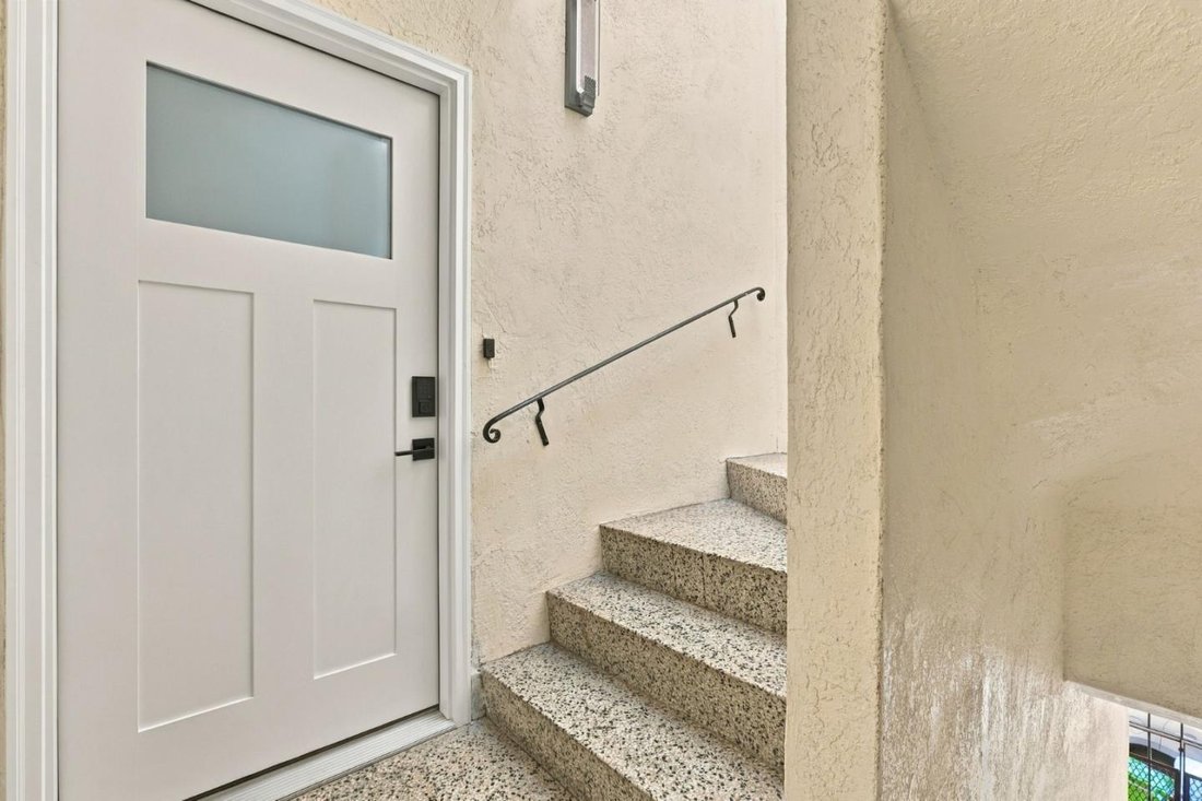Condo in San Francisco, California, United States 2 - 18903269