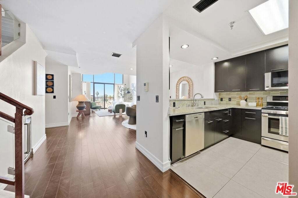 Condominio a Los Angeles, California, Stati Uniti 2 - 18902783