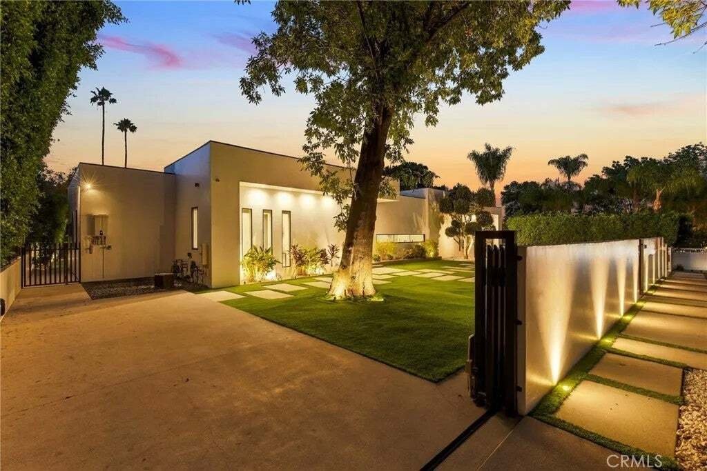 House in Los Angeles, California, United States 1 - 18903055