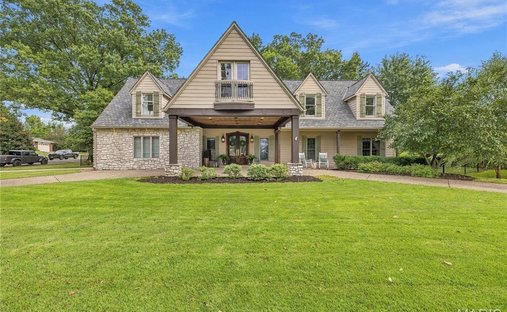House in Sunset Hills, Missouri, United States 1