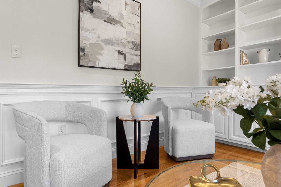 Condo in Needham, Massachusetts, United States 5 - 18903694