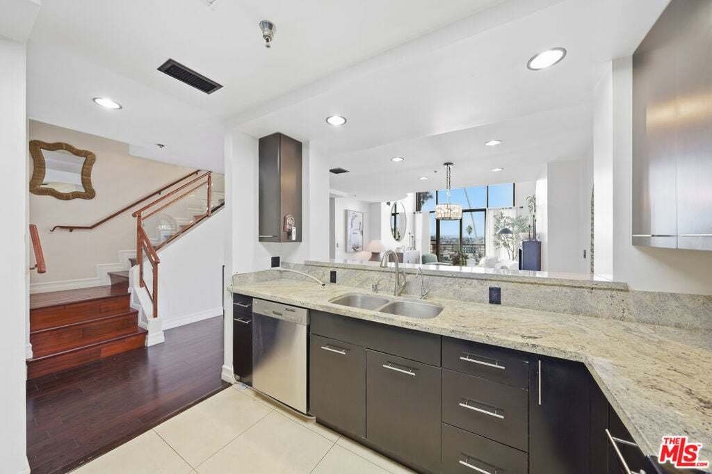Condominio a Los Angeles, California, Stati Uniti 5 - 18902783