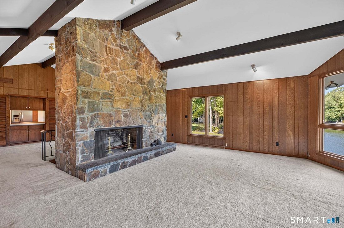 House in Trumbull, Connecticut, United States 5 - 18903516