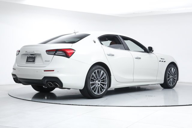 Sedan in Fort Lauderdale, FL, United States 5 - 18904414
