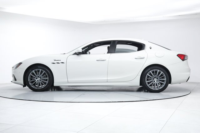 Sedan in Fort Lauderdale, FL, United States 2 - 18904414