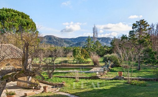 Country House in Cavaillon, Provence-Alpes-Côte d'Azur, France 1