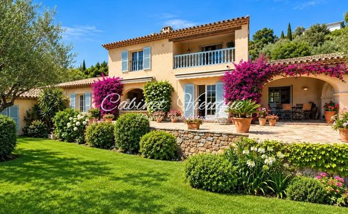 Villa in Ville-Les Saquedes-Le Bouillonnet, Sainte-Maxime, France 1