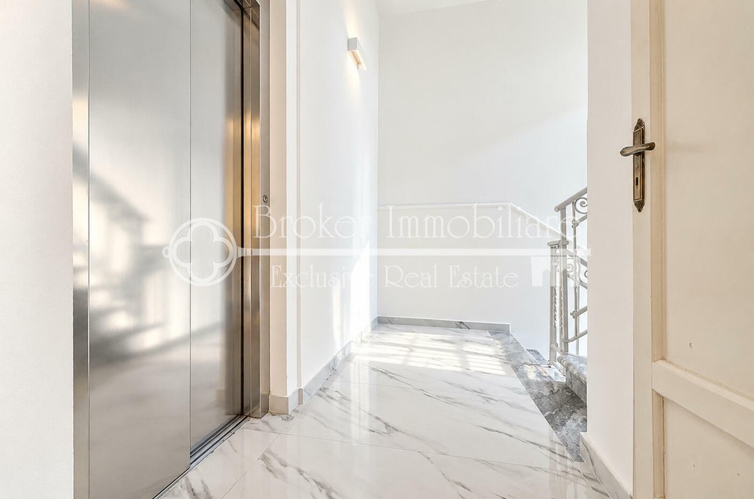 Apartment in Lungomare, Viareggio, Tuscany 2 - 18904444