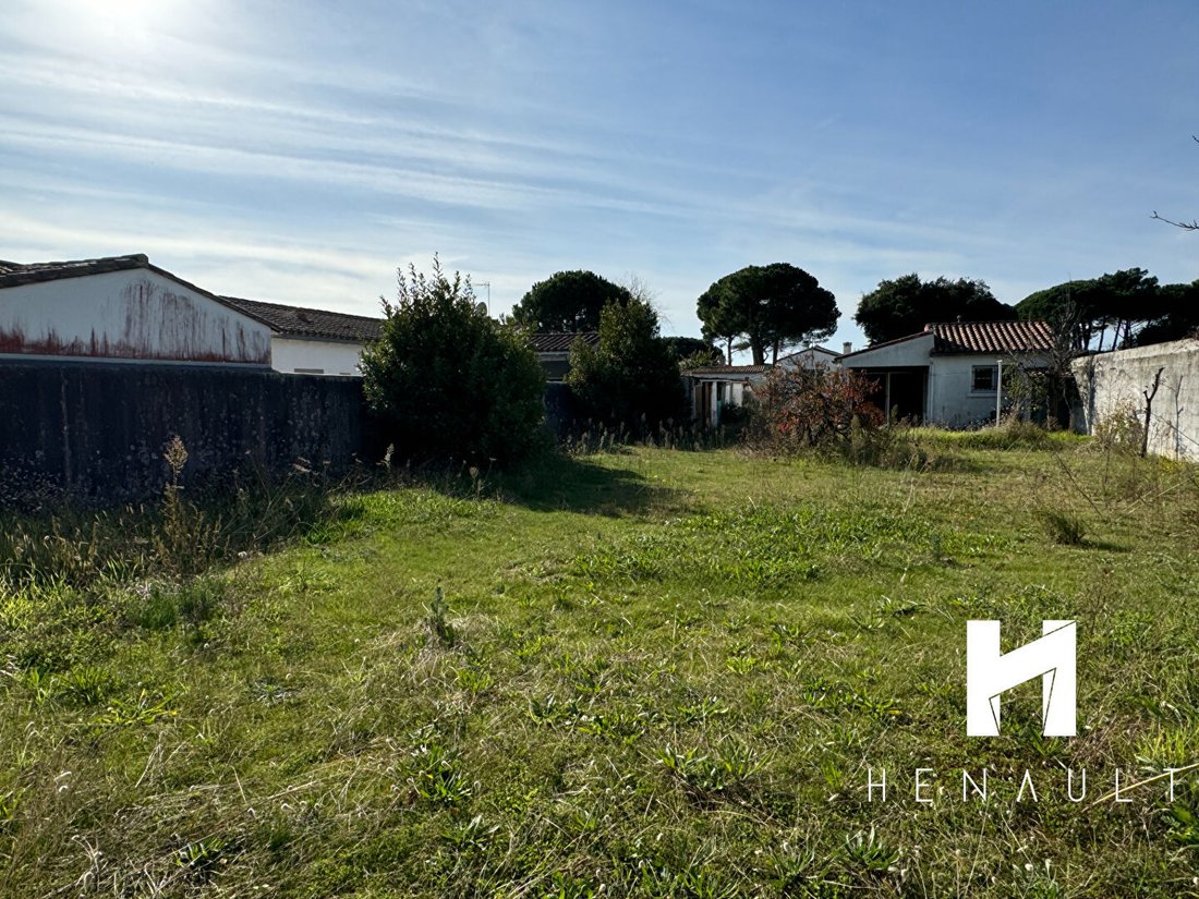 Land in Le Bois-Plage-en-Ré, Nouvelle-Aquitaine, France 2 - 18904117