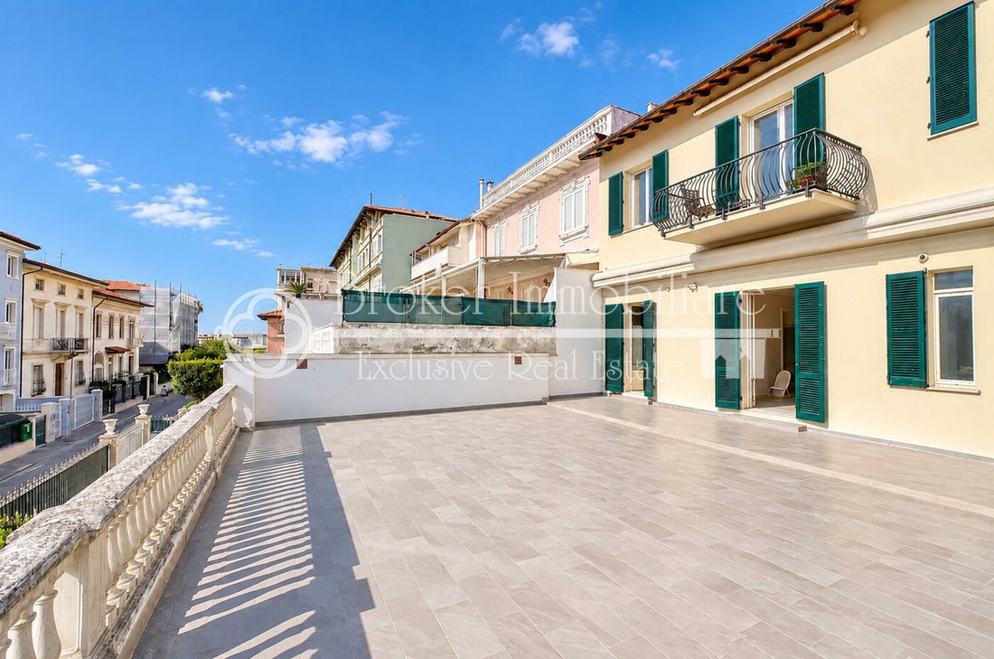 Apartment in Lungomare, Viareggio, Tuscany 1 - 18904444