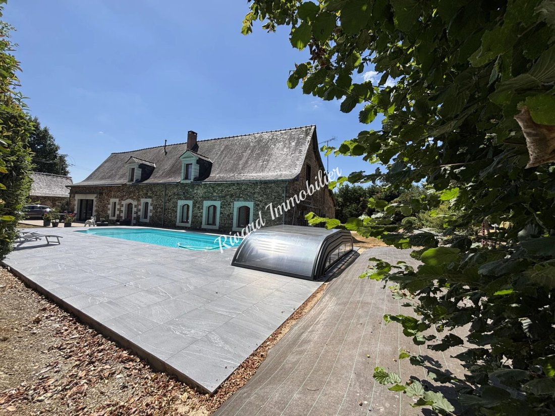 House in Segre, Segre-en-Anjou Bleu, France 1 - 18904325