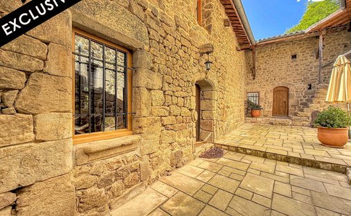House in Thueyts, Auvergne-Rhône-Alpes, France 1