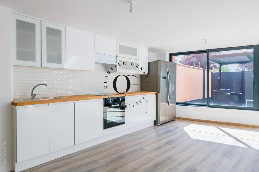 Apartment in Arrondissement of Bobigny, Ile-de-France, France 3 - 18904087
