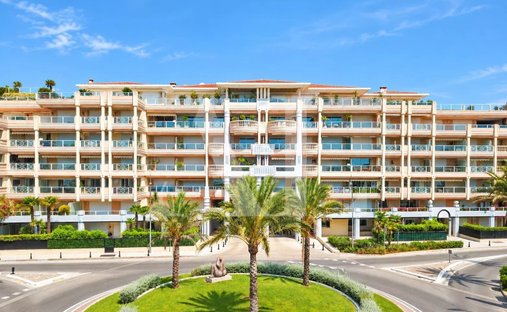 Apartment in Les Paluds-Lauvert, Vallauris, France 1