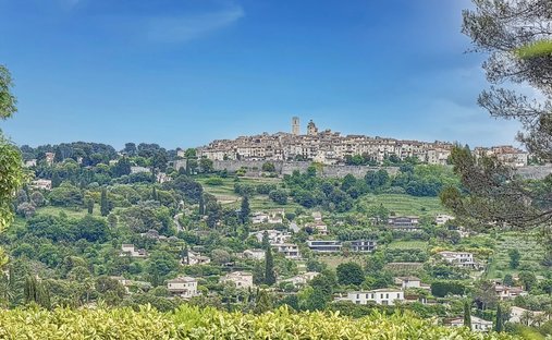 Villa in Centre du Village, La Colle-sur-Loup, France 1