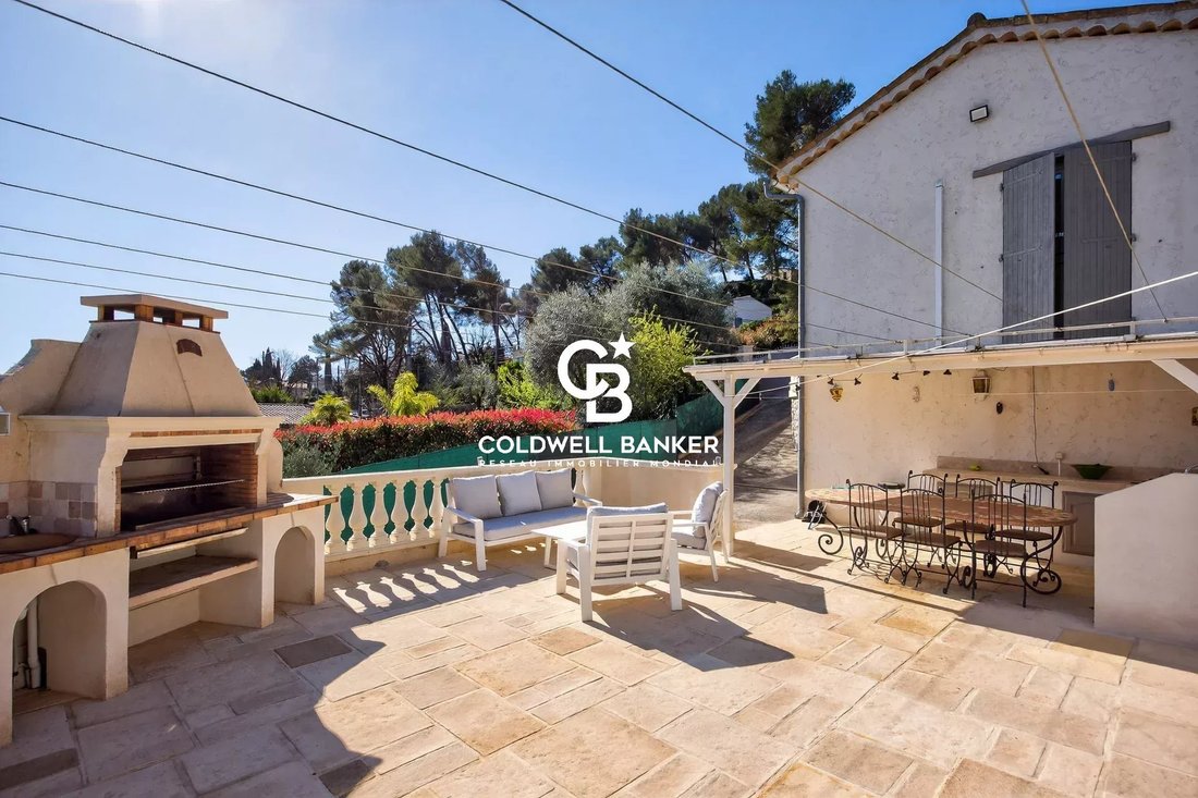 Casa en Saint-Paul-de-Vence, Provenza-Alpes-Costa Azul, Francia 4 - 18904170