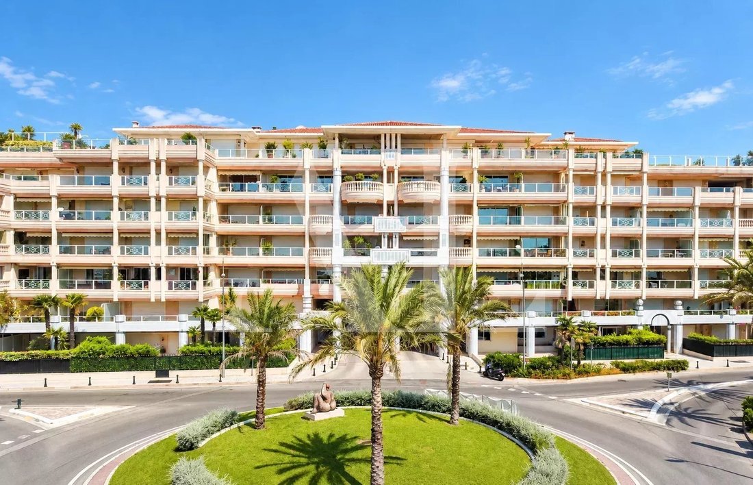 Apartment in Les Paluds-Lauvert, Vallauris, France 1 - 15974847