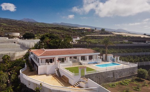 Finca en Guia de Isora, Canarias, España 1