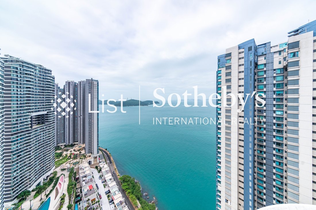 Apartment in Pokfulam, Hong Kong 2 - 18904486