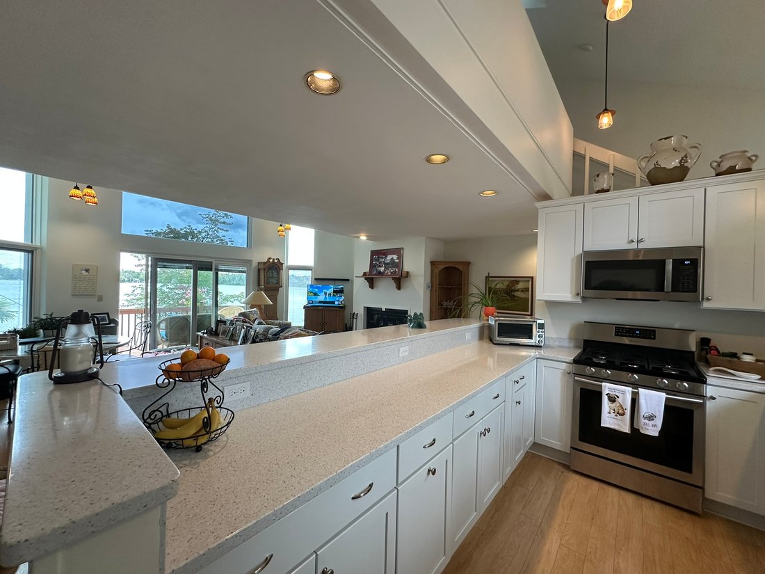 Condo in Petoskey, Michigan, United States 5 - 18904479