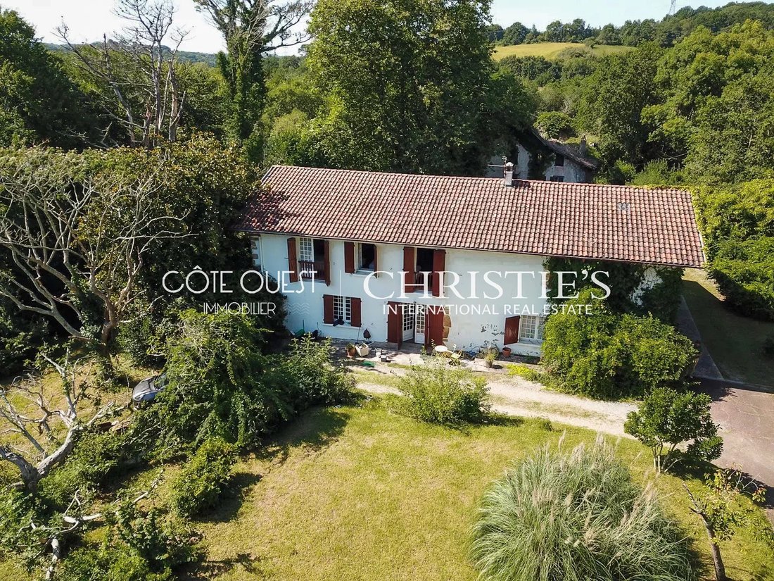 Villa in Ascain, Nouvelle-Aquitaine, France 1 - 13110535