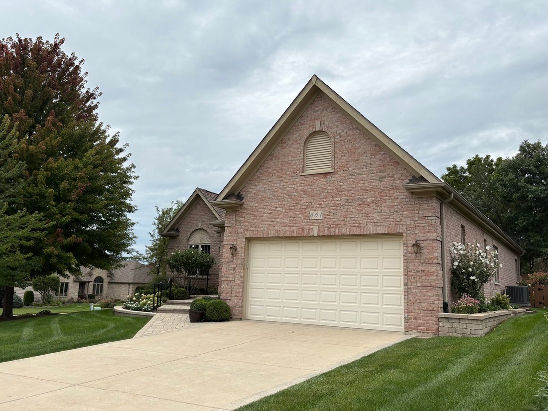 House in Antioch, Illinois, United States 2 - 18904561
