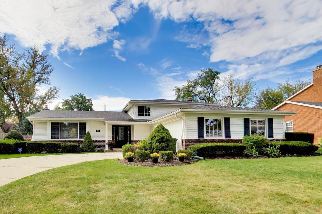 House in Palatine, Illinois, United States 1 - 18904562