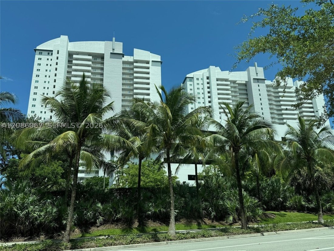 Eigentumswohnung in North Miami Beach, Florida, Vereinigte Staaten 1 - 18904557