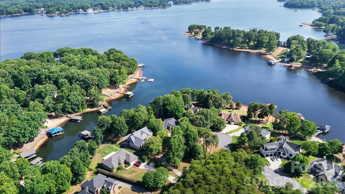 House in Lake Norman of Catawba, North Carolina, United States 1 - 18904552