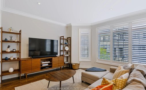 Condo in Toronto, Ontario, Canada 1