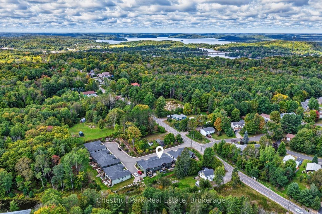 Condo in Huntsville, Ontario, Canada 2 - 18904660