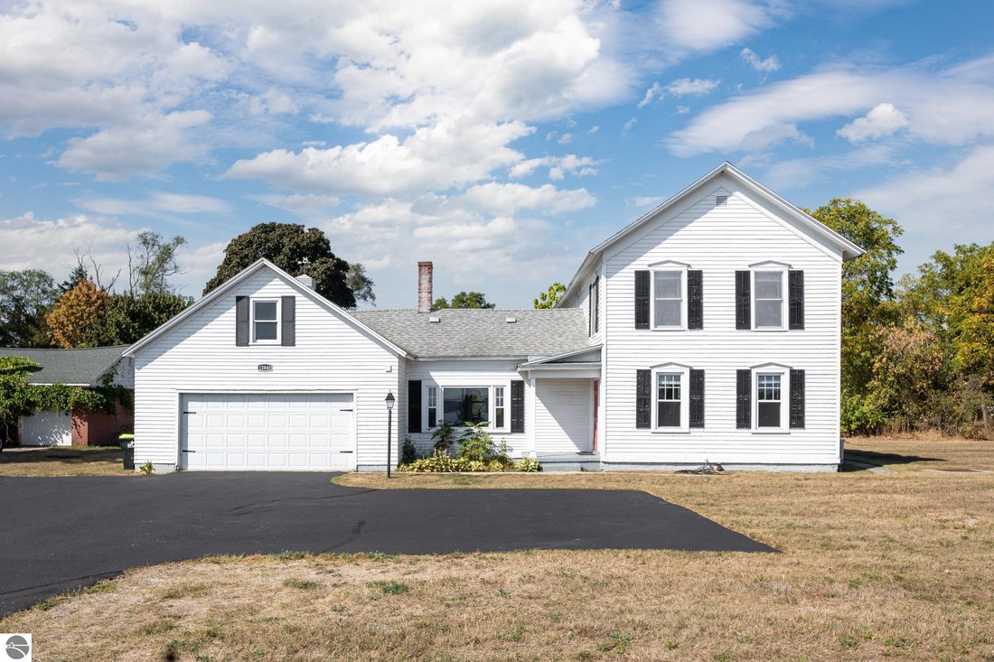 House in Garfield Township, Michigan, United States 5 - 18904634
