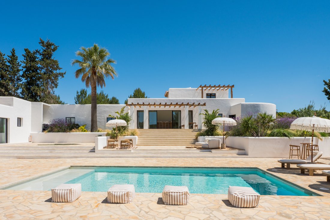 Villa in Santa Eulària des Riu, Balearische Inseln, Spanien 1 - 18905060