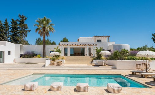 Villa in Santa Eularia des Riu, Balearic Islands, Spain 1