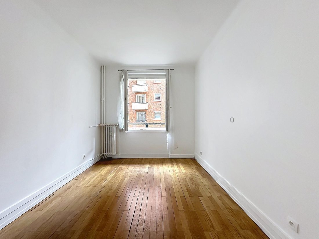 Apartment in Saint Lambert, Paris 15e Arrondissement, Paris 5 - 18905275