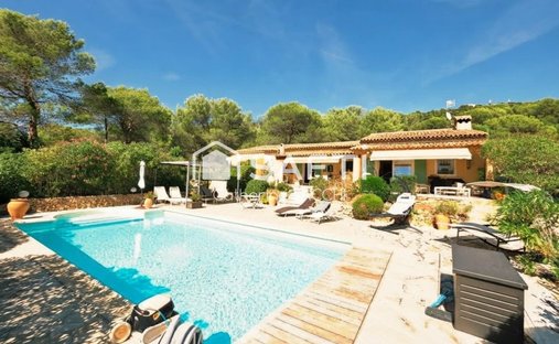 House in Ecarts, Roquebrune-sur-Argens, France 1