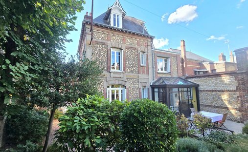Casa a Saint Marc-Croix de Pierre-Saint Nicaise, Rouen, Francia 1