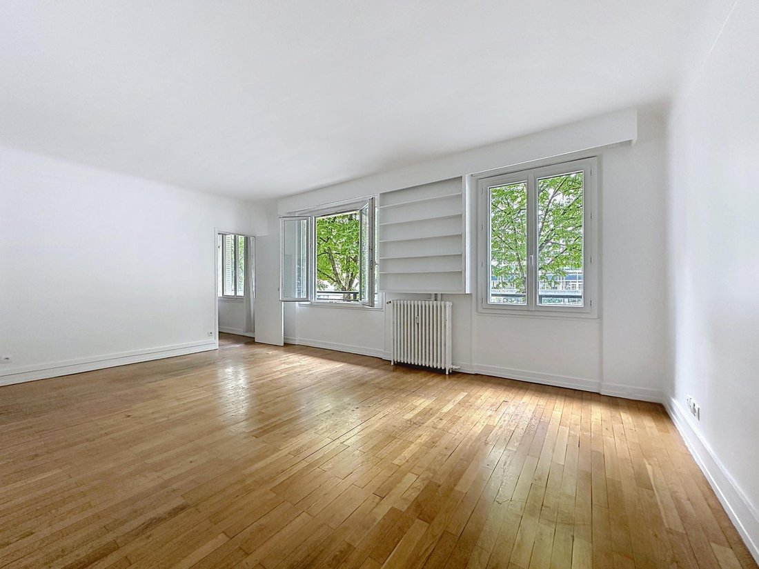 Apartment in Saint Lambert, Paris 15e Arrondissement, Paris 2 - 18905275