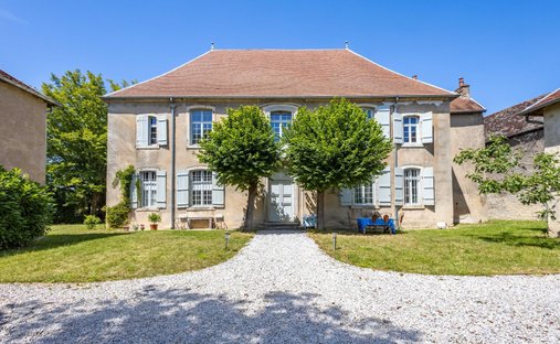 Maison à Cussey-sur-l'Ognon, Bourgogne-Franche-Comté, France 1
