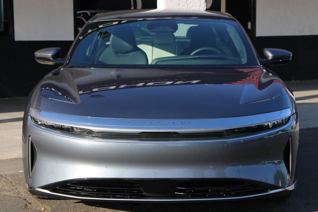 Sedan in Fontana, CA, United States 2 - 18904991