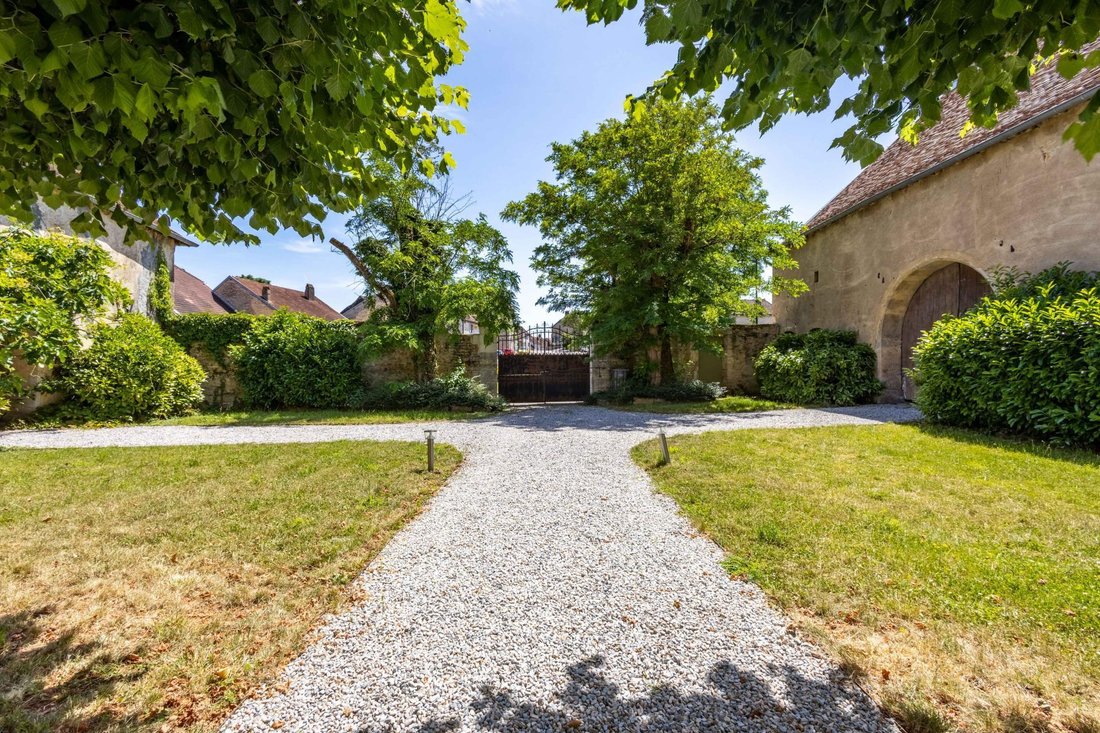 House in Cussey-sur-l'Ognon, Bourgogne – Franche-Comté, France 3 - 18905172