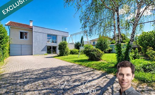 House in Sainte-Foy-lès-Lyon, Auvergne-Rhône-Alpes, France 1